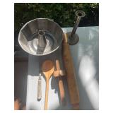 Vintage kitchen lot