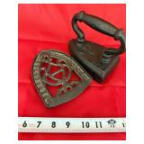 Vintage cast iron with trivet