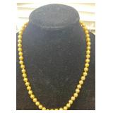 AVON 18' PORCELAIN PASTEL BEAD NECKLACE