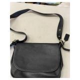 BLACK LEATHER COACH CROSSBODY BAG