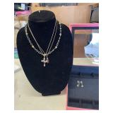 ASSORTED NECKLACES AND EARRINGS