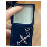 AVON CROSS PENDANT NECKLACE