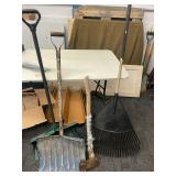 ASSORTED LONG HANDLE TOOLS