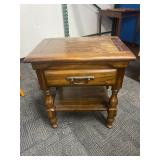 SOLID WOOD END TABLE