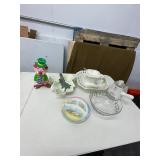 ASSORTED KITCHEN ITEMS AND DECOR