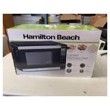 HAMILTON BEACH COMPACT MICROWAVE OVEN