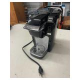 KEURIG SINGLE SERVE COFFEE MAKER