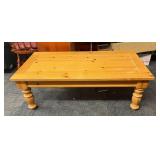 SOLID WOOD COFFEE TABLE