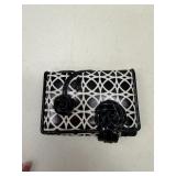 VERA BRADLEY BLACK AND WHITE WALLET