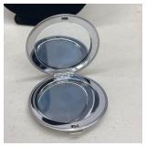 COMPACT MAKEUP MIRROR