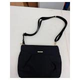 BLACK TRAVELON SHOULDER BAG