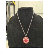 PENDANT WITH CHAIN NECKLACE