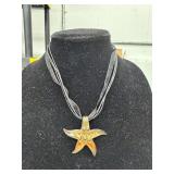 STARFISH PENDANT NECKLACE