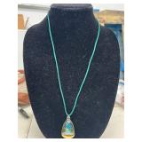 PENDANT NECKLACE