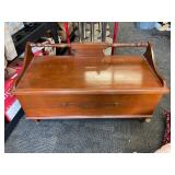 CEDAR STORAGE CHEST