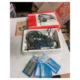 BOSCH JIG SAW W/ ASSORTED NEW BLADES
