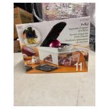 11 PIECE VEGETABLE CHOPPER
