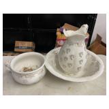 VINTAGE PITCHER AND BOWLS