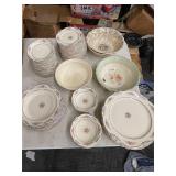 ASSORTED VINTAGE HOMER LAUGHLIN CHINA