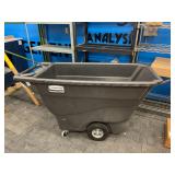 RUBBERMAID COMMERCIAL TILT TRUCK