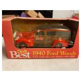 1940 FORD WOODY DIE CAST METAL BANK