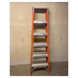 Lynn fiberglass 6 foot step ladder