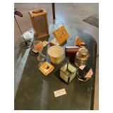 Lot of primitive home decor