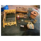 Lot of primitive home decor