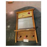 Decorative washboard coat rack