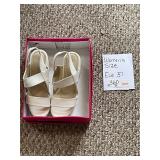 Women's high heel shoes