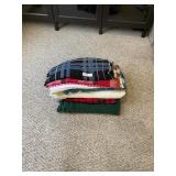 Lot of fleece blanket