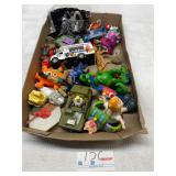 Tray lot of toys and action figures