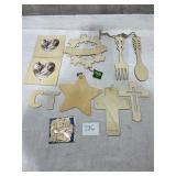 Unfinished wood craft pieces
