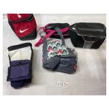 Lot of insulated lunch cooler bags