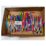 Tray lot of gel pens