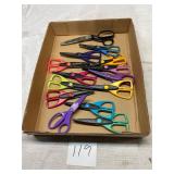 Tray lot of crafting scissors