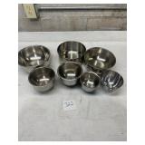 Stainless steel mixing bowl lot