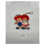 1973 Raggedy Ann and Andy transistor radio