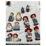 Wooden Raggedy Ann and Andy figures