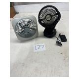 Cordless personal desk fans