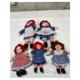 Lot of raggedy Ann dolls