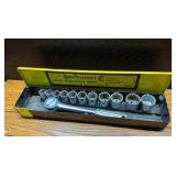 Crescent 16 pc. Socket Set with Ratchet 1/2'