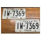 Texas Truck License Plate 1971 IW 7369