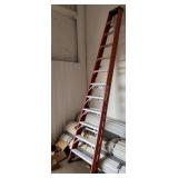 Werner 16 ft. Fiberglass Step Ladder