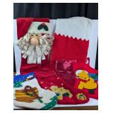 Christmas Decor: 6 Stockings