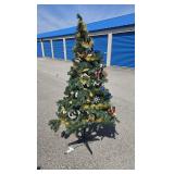 Pre-Decorated 4 Ft Christmas Tree