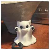 Mini Cat Ghost Ornament Cute Halloween Decor...