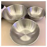3 Stainless Steel Bowl Set with Scale for...