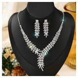 1 Set Of Fashionable Copper Inlaid Claw Chain...