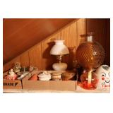 Selection of Lamps & Collectibles